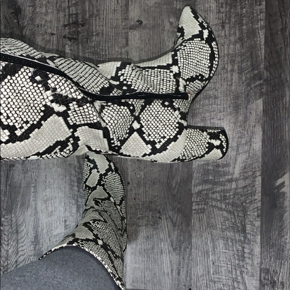 I.N.C International Authentic Snakeskin Boots SOLD - Picture 3 of 8